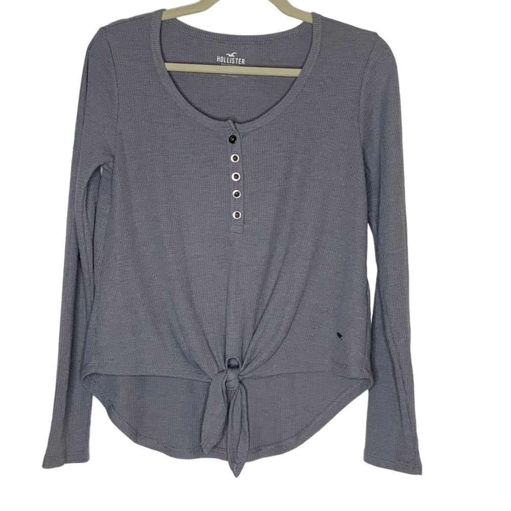 HOLLISTER light grey waffle top. Size S